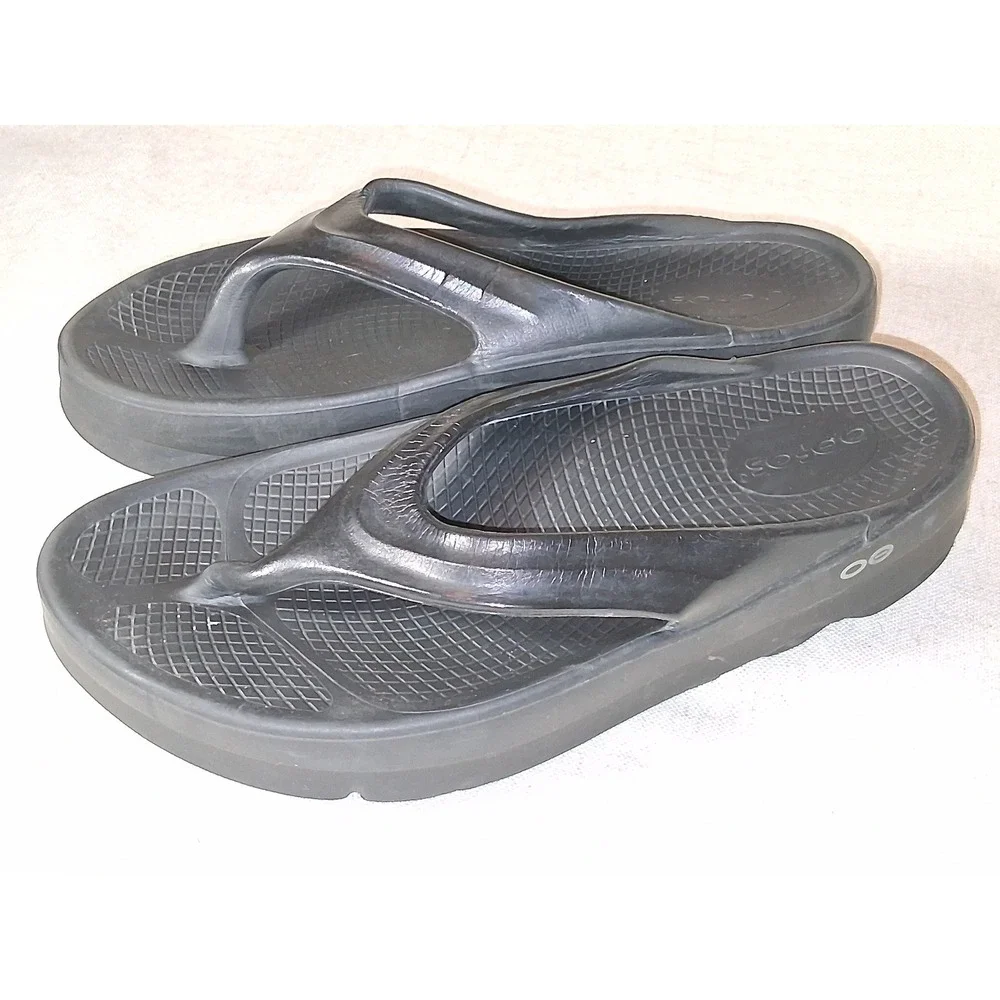 Oofos OOriginal Recovery Sandals Black Thong Flip Flops Mens 8 Womens 10 EU 41